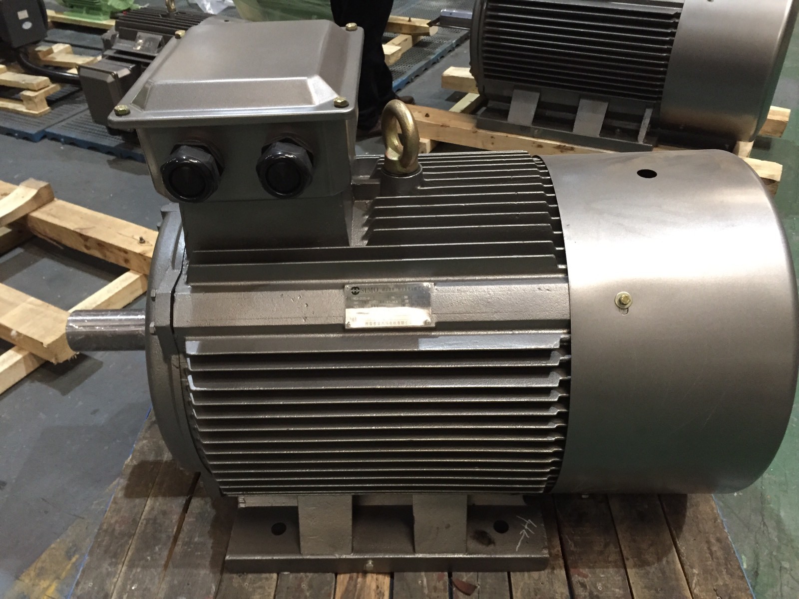 西安泰富如意彩厂家YVP/YVF160L-8 7.5KW 380V通风机专用